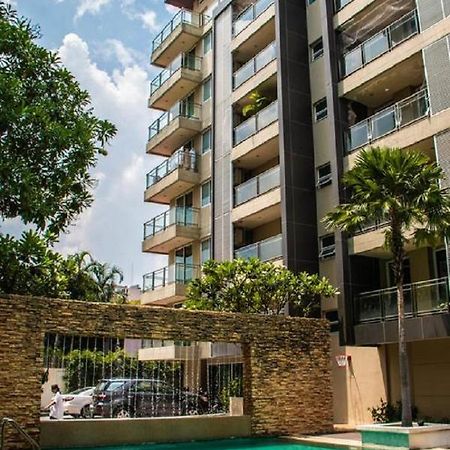 Double Trees Residence Bangkok Exteriör bild